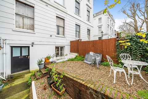 2 bedroom flat to rent, Clapham Common Southside, Abbeville Village, London, SW4