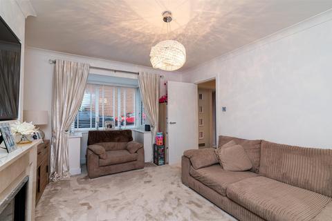 undefined, Kensington Gardens, Carlton, Nottingham