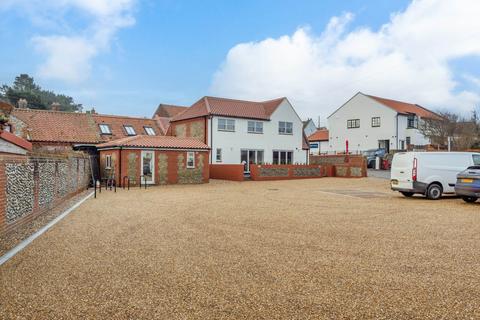 undefined, High Street, Cromer NR27