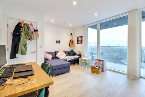 2 bedroom apartment to rent, Corsican Square, London