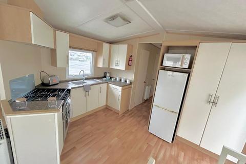 3 bedroom static caravan for sale, Beach Road, St. Osyth CO16