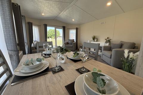 2 bedroom lodge for sale, Landing Lane, Gilberdyke HU15