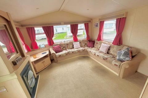 3 bedroom static caravan for sale, Beach Road, St. Osyth CO16