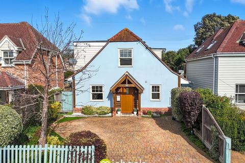 3 bedroom detached house for sale, De Vere Lane, Wivenhoe, Colchester, CO7