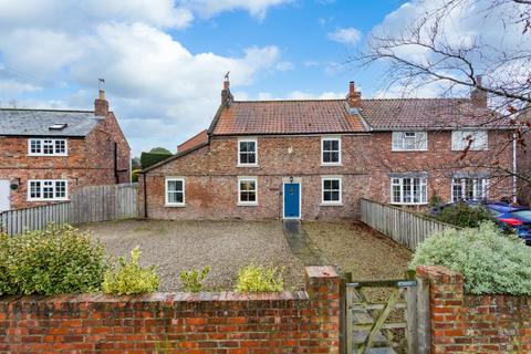 undefined, Tholthorpe, York