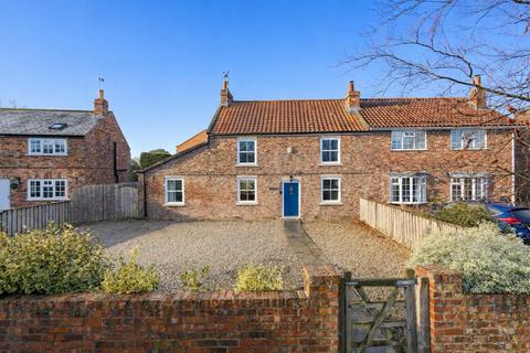 3 bedroom house for sale, Tholthorpe, York