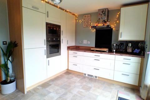 4 bedroom townhouse for sale, Cherwell Gardens, Bingham, Nottingham