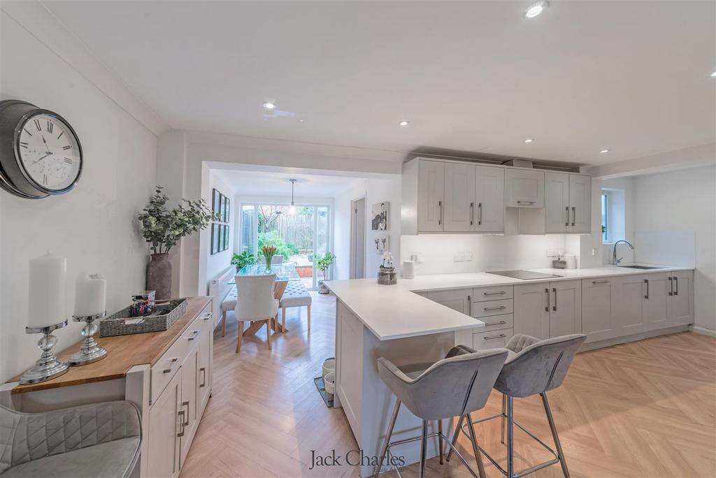 29 Newton Avenue-13.jpg