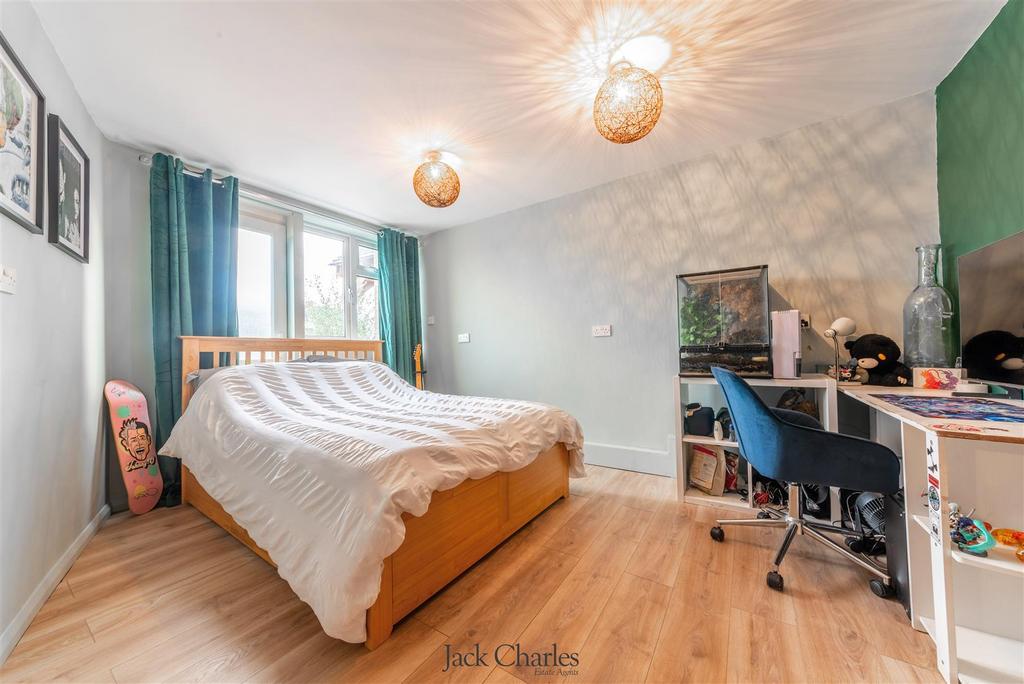 29 Newton Avenue-2.jpg