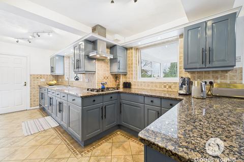 4 bedroom detached house for sale, Edmonton Drive, Blackburn, BB2
