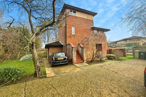 2 bedroom duplex for sale, Illingworth Place, Milton Keynes, MK6