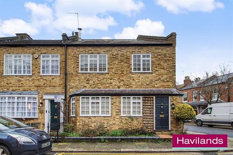 2 bedroom house for sale, Wilson Street, London