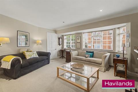 2 bedroom house for sale, Wilson Street, London