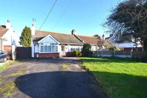 2 bedroom semi-detached bungalow for sale, Dalys Road, Rochford