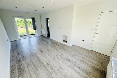 3 bedroom semi-detached house to rent, Chessetts Grove, Birmingham B13