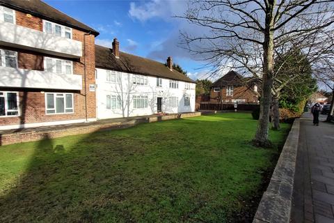 2 bedroom apartment to rent, The Ridgeway, Stanmore, HA7