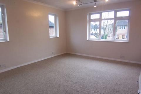 2 bedroom apartment to rent, The Ridgeway, Stanmore, HA7