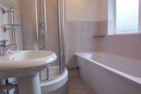 2 bedroom apartment to rent, The Ridgeway, Stanmore, HA7