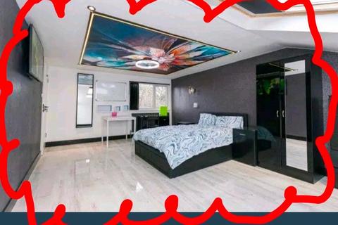 7 bedroom house to rent, Beech Grove, Manchester, M14