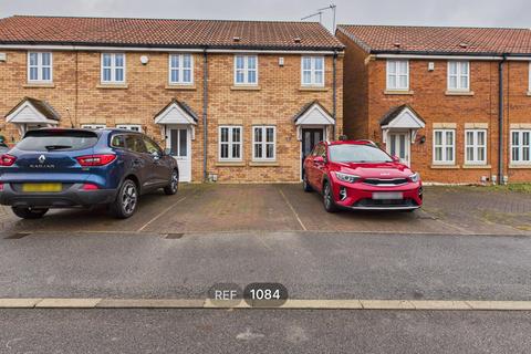 3 bedroom terraced house to rent, Pools Brook Park, Kingswood, Hull, HU7 3GF