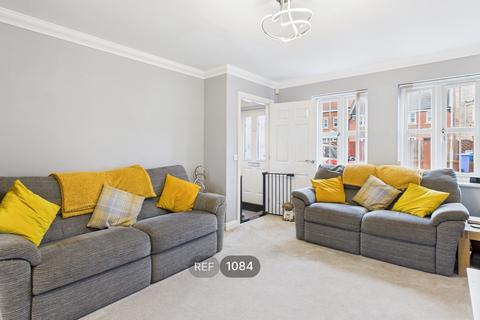 3 bedroom terraced house to rent, Pools Brook Park, Kingswood, Hull, HU7 3GF