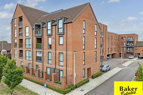Marine Crescent, Hainault IG6