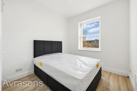 1 bedroom apartment to rent, CLAPHAM ROAD, STOCKWELL