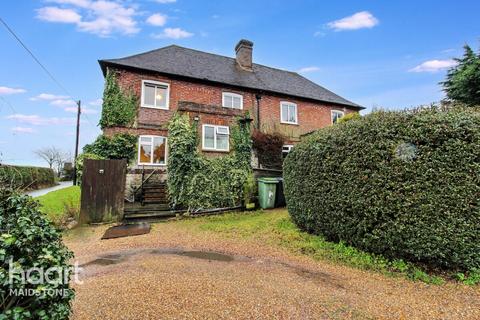 2 bedroom cottage to rent, Gallants Lane, Maidstone