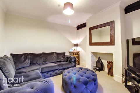 2 bedroom cottage to rent, Gallants Lane, Maidstone