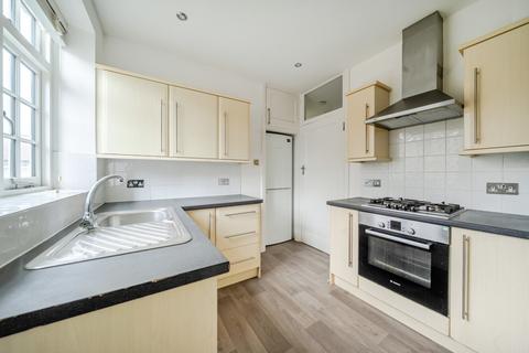 2 bedroom flat for sale, Grove Crescent, Kingston Upon Thames, Surrey, KT1