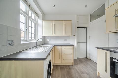2 bedroom flat for sale, Grove Crescent, Kingston Upon Thames, Surrey, KT1