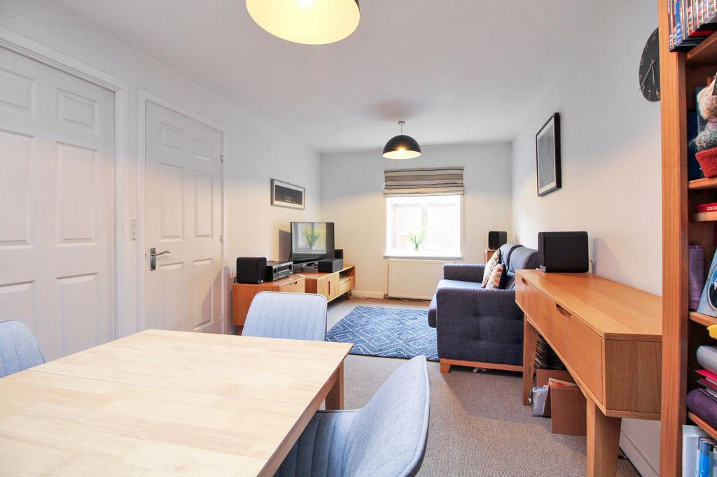 Open Plan Lounge/Dining Area