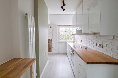 1 bedroom flat for sale, Vanbrugh Park, Blackheath, London, SE3