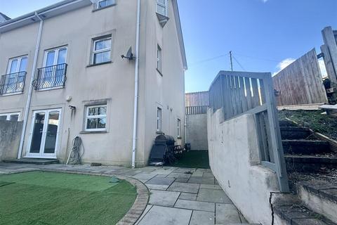 5 bedroom semi-detached house for sale, Hakin