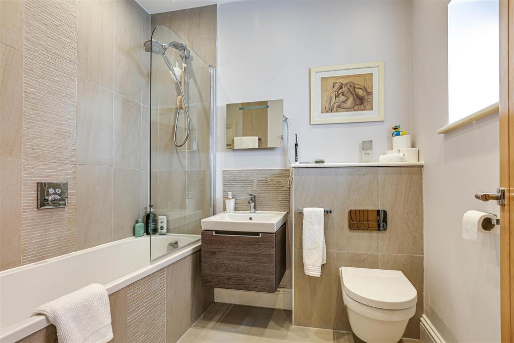 13 Bathroom.jpg