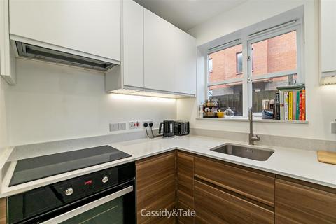 1 bedroom flat for sale, Beaconsfield Road, St Albans