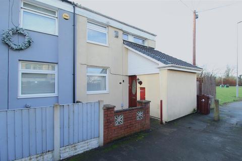 3 bedroom end of terrace house to rent, Pool Hey, Liverpool L28