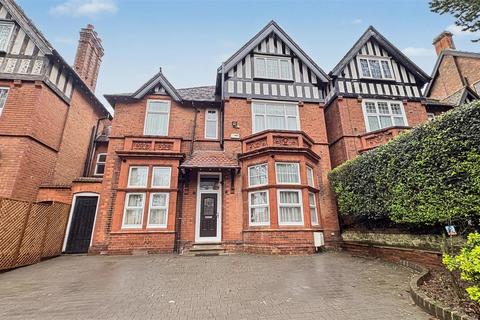 Strensham Hill, Birmingham B13