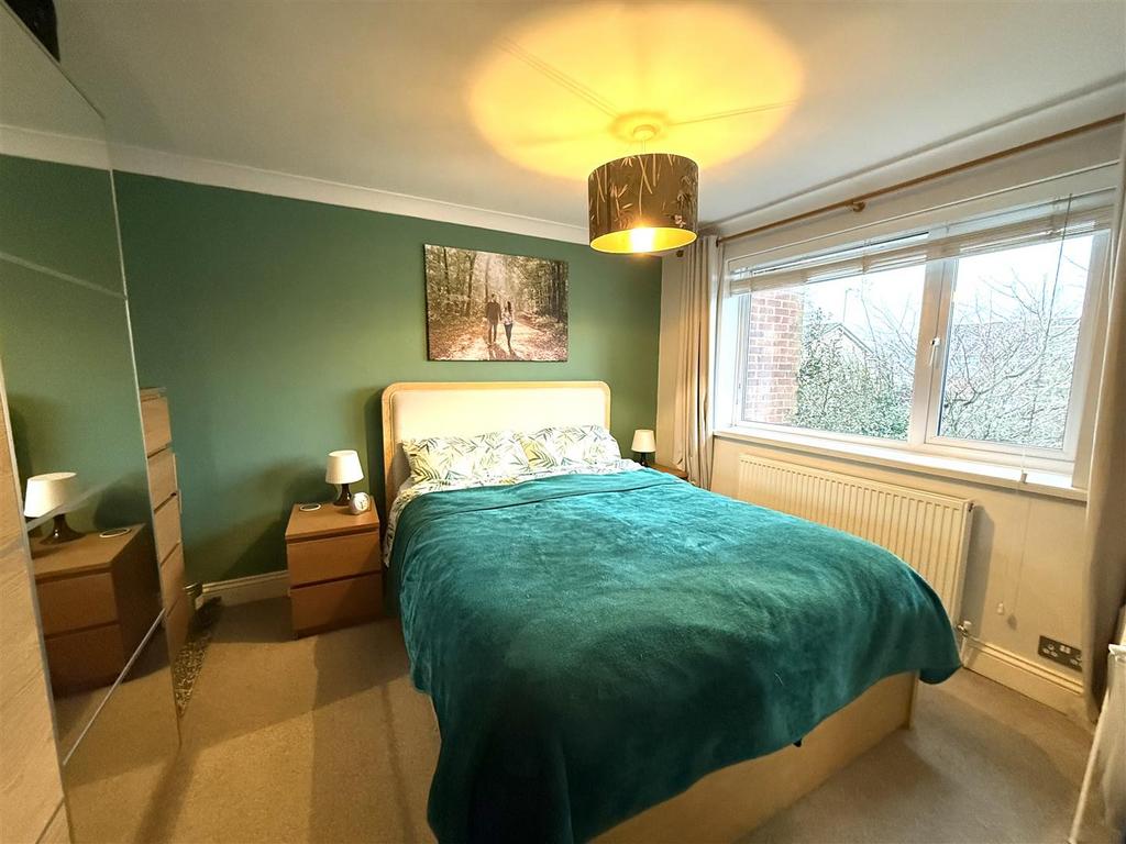 27 brack bed.jpeg