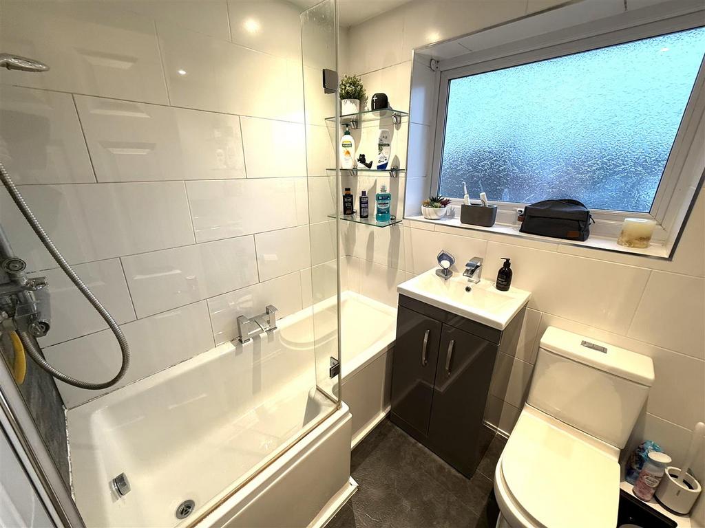 27 brack bath.jpeg