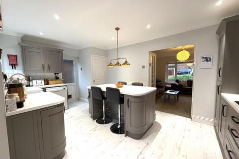 3 bedroom semi-detached house for sale, Bracken Way, Rugeley