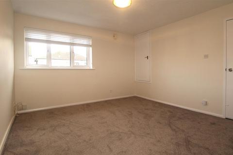 1 bedroom maisonette to rent, Mandeville Road, Enfield