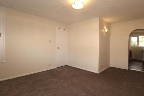 1 bedroom maisonette to rent, Mandeville Road, Enfield