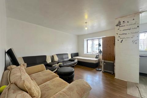 undefined, Marchside Close, Hounslow TW5