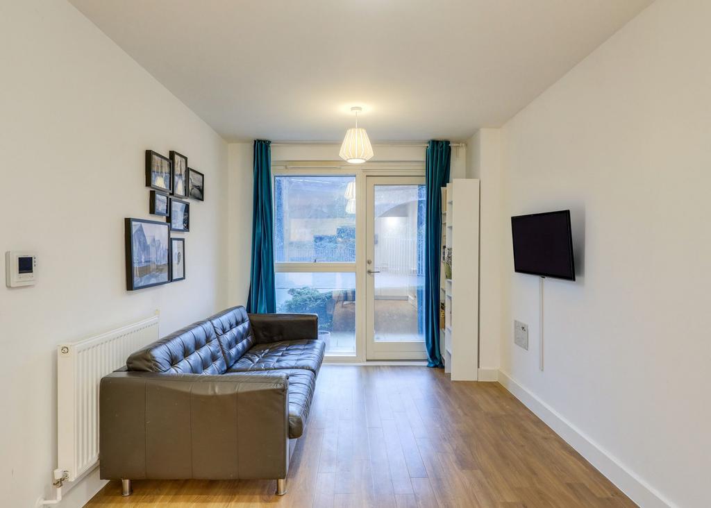 Open Plan Lounge &amp; Kitchen