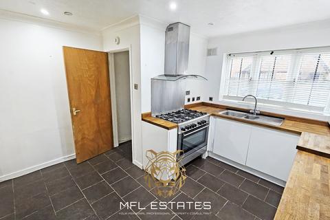 2 bedroom terraced house for sale, Saffron Close, Croydon CR0
