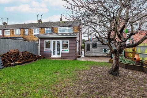 3 bedroom end of terrace house for sale, Pilning, Bristol BS35