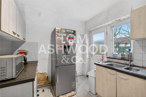 3 bedroom end of terrace house for sale, Margery Road, Dagenham, RM8