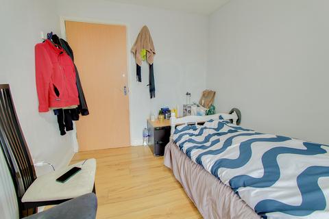 3 bedroom flat for sale, London Road, Croydon, CR0