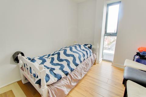3 bedroom flat for sale, London Road, Croydon, CR0